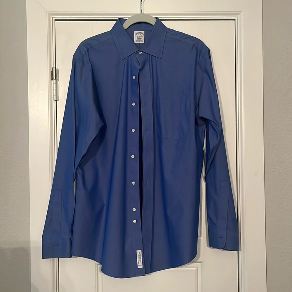 Brooks Brothers men’s button down. Perfect condition. Size 16-35